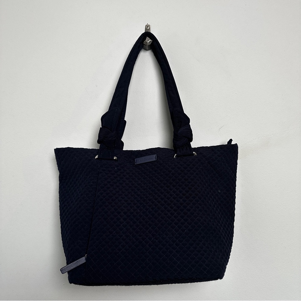 Elegant Vera Bradley Navy blue Quilted Tote Bag